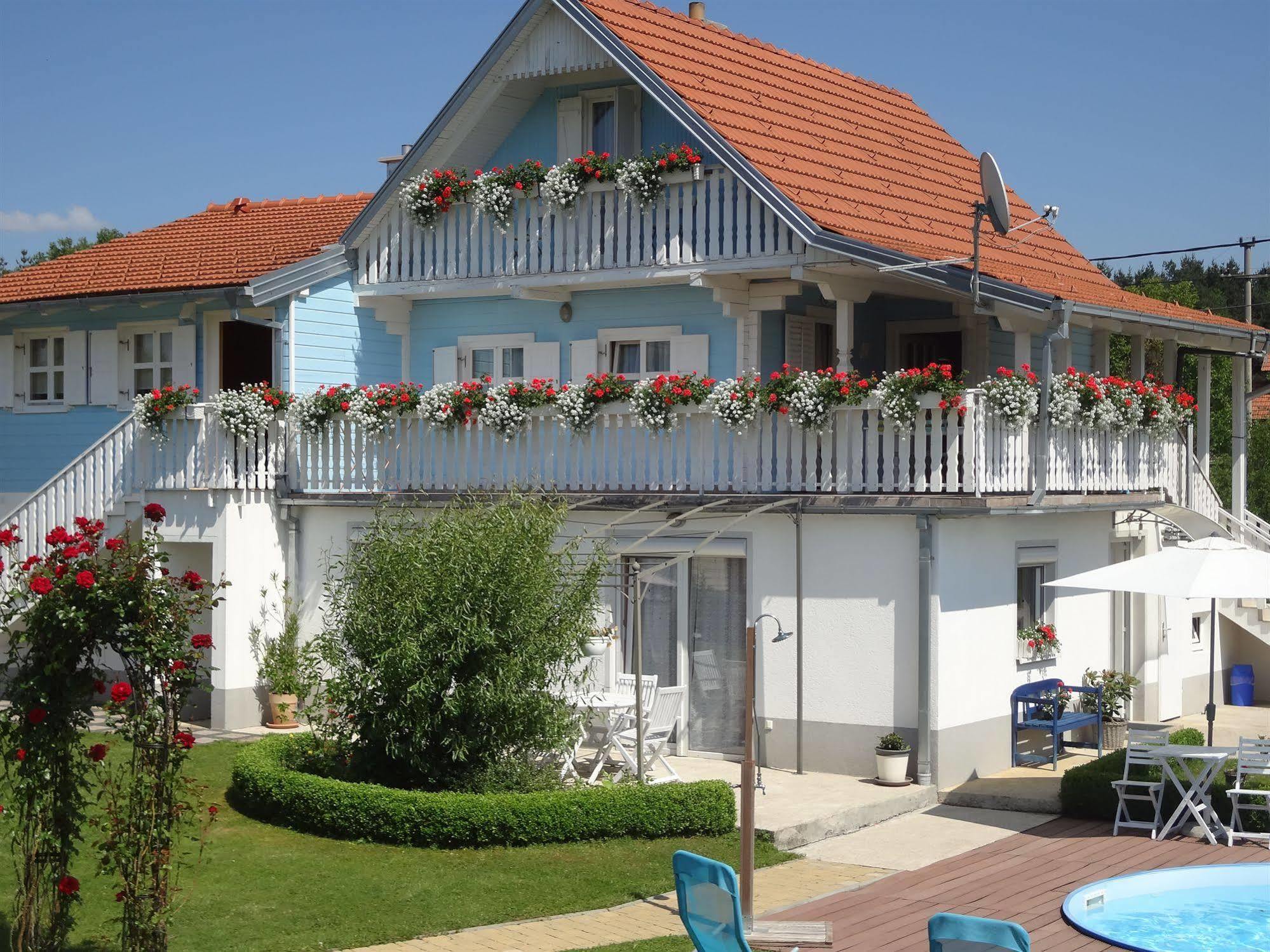 Pool Apartments Plitvice Lakes Grabovac  Exterior photo